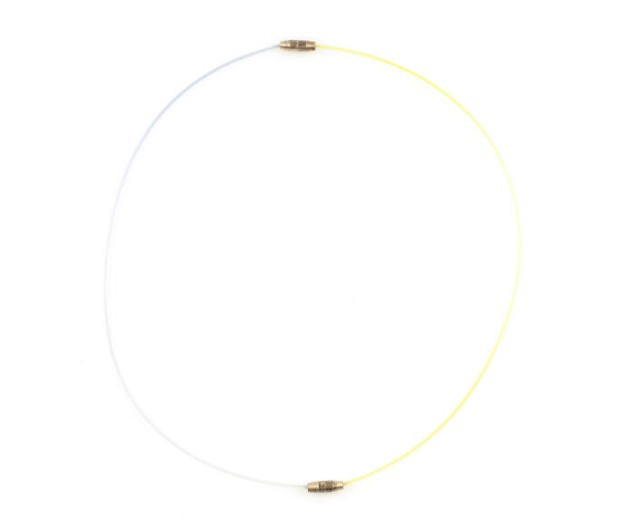 Two colour strand