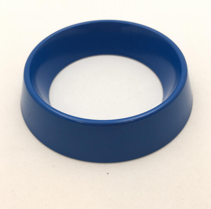 Armband blauw en rood in kegelvorm 