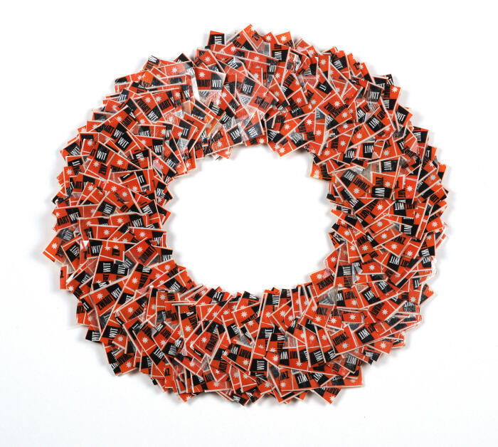 Ketting van gelamineerde wikkels van zwart/wit ballen