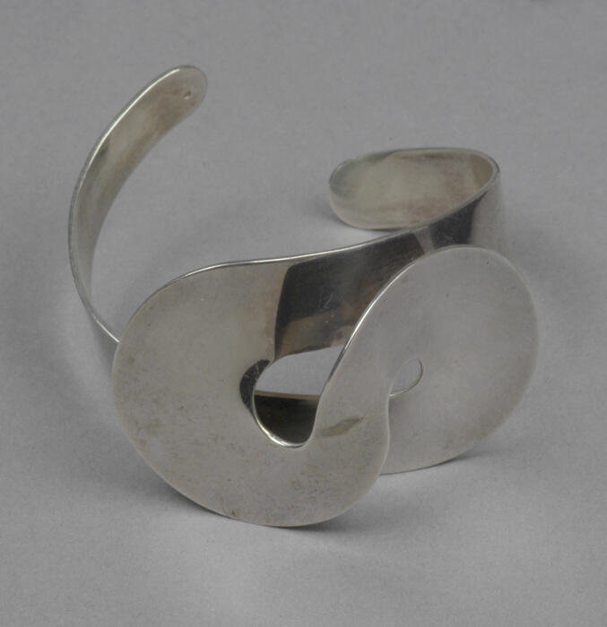 Armband zilver met organische vormen