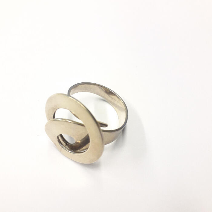 Ring met ronde vorm