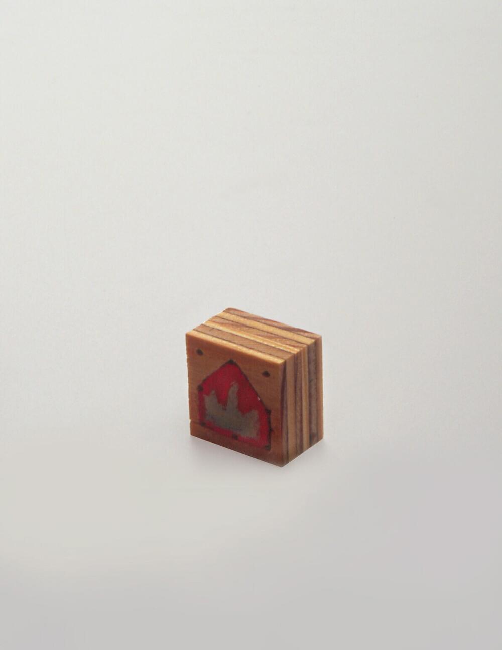 A room for a finger