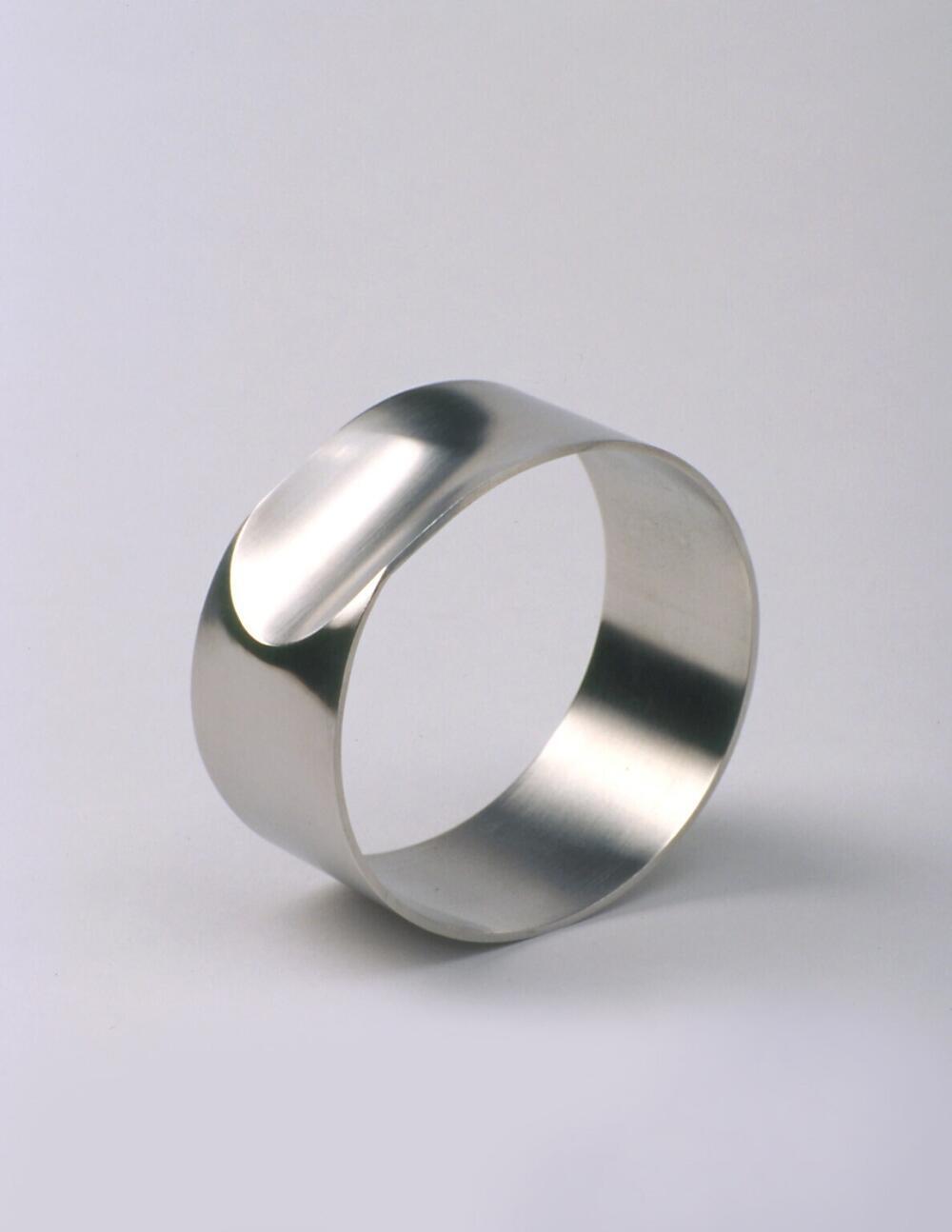 Armband [19]