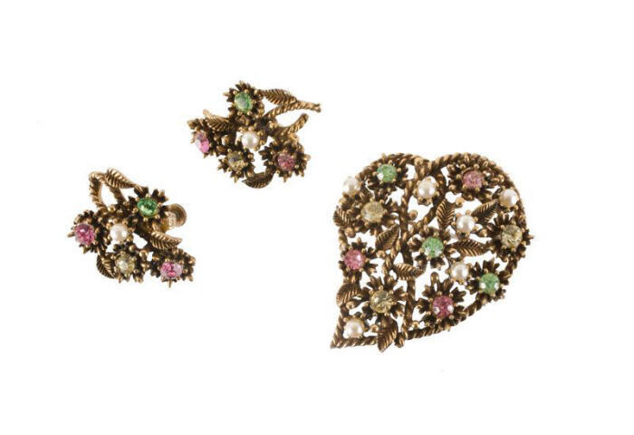 Set met broche en oorclips