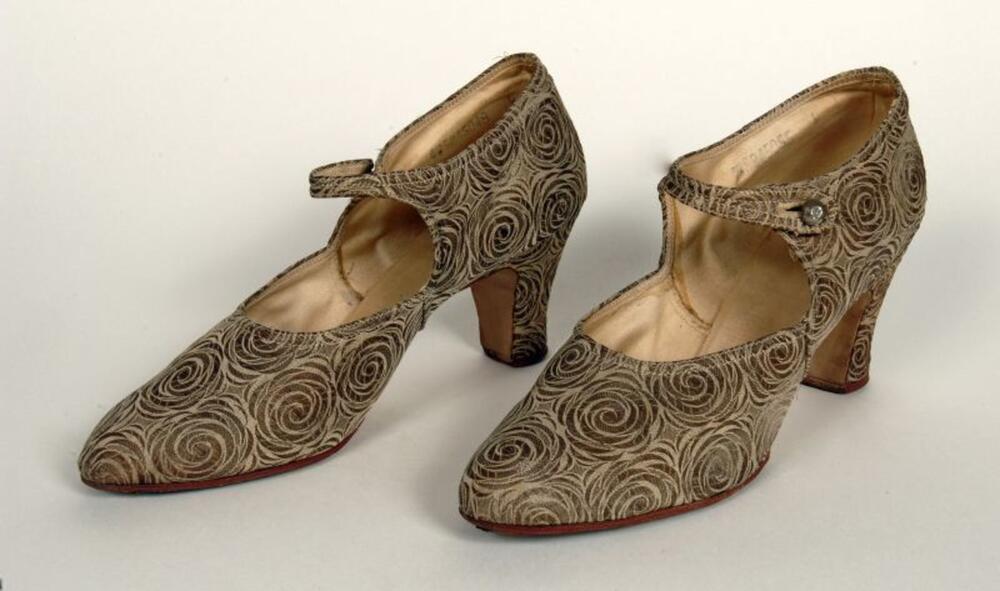 Avondschoenen met rozettenversiering in goud lamé