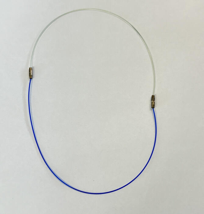 Two colour strand