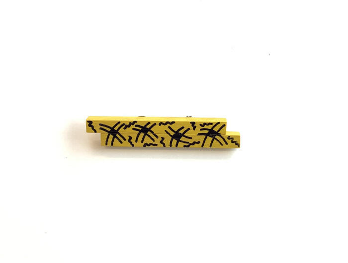 Staafjesbroche met X figuren