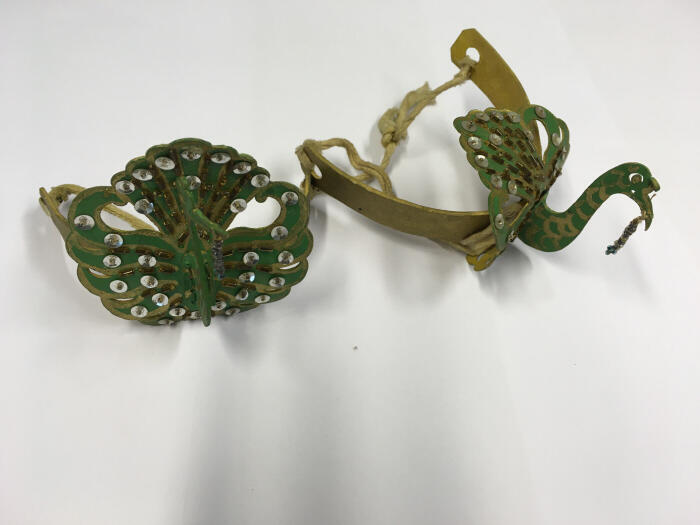 Armband (paar) met dierfiguur.