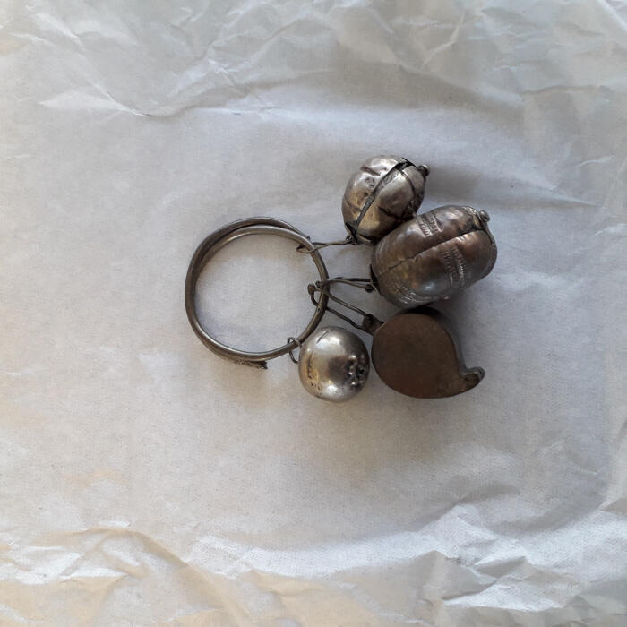 Ring met vier verschillende doosjes