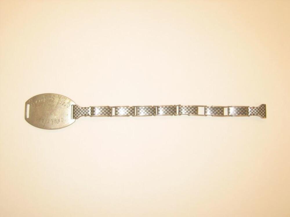 Armband in wit metaal