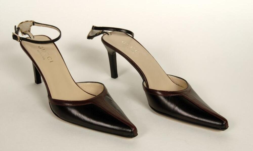 Slingback in zwart en auberginekleurig leer