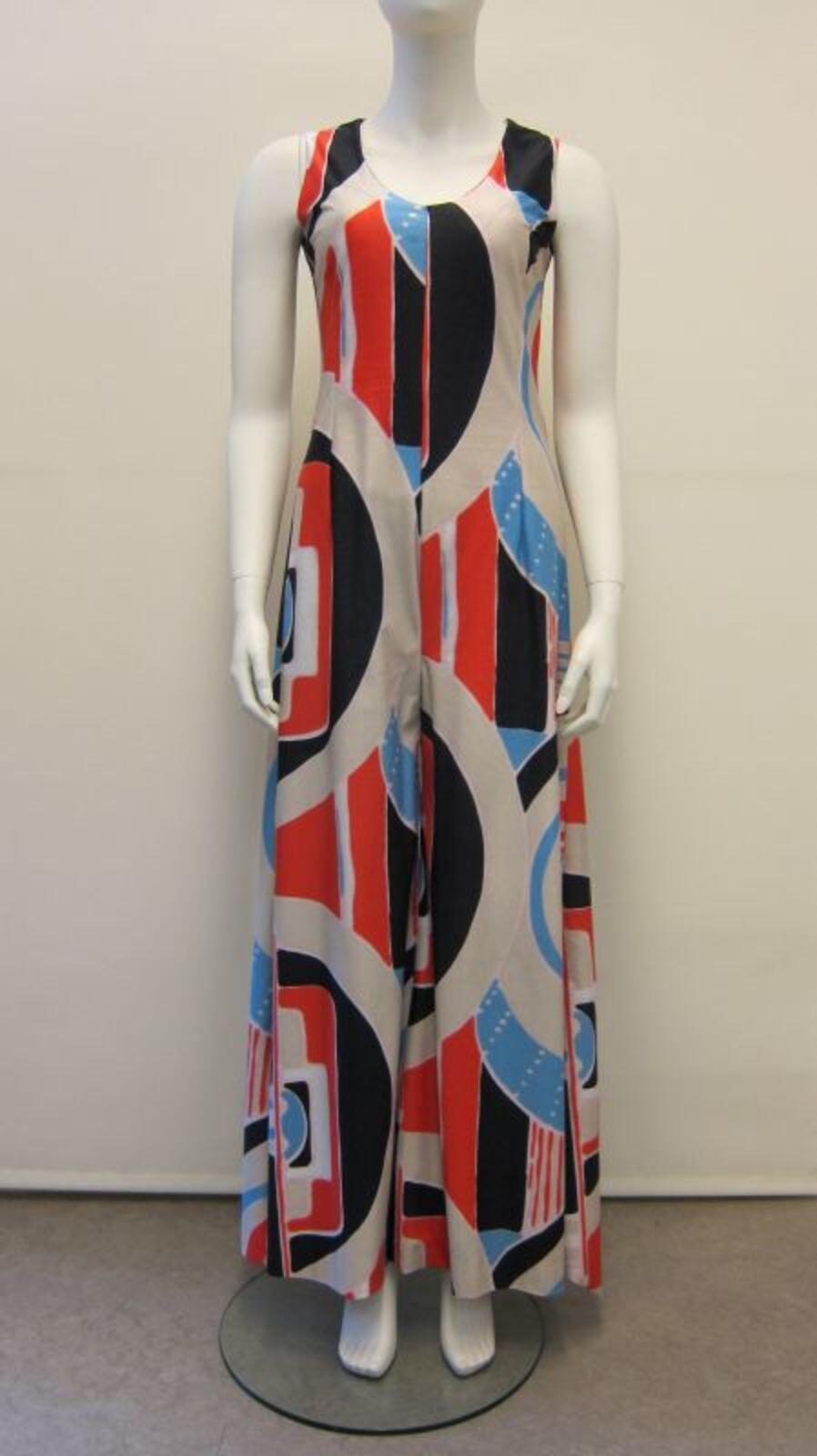 Catsuit in zwarte, rode en lichtblauwe geometrische motieven