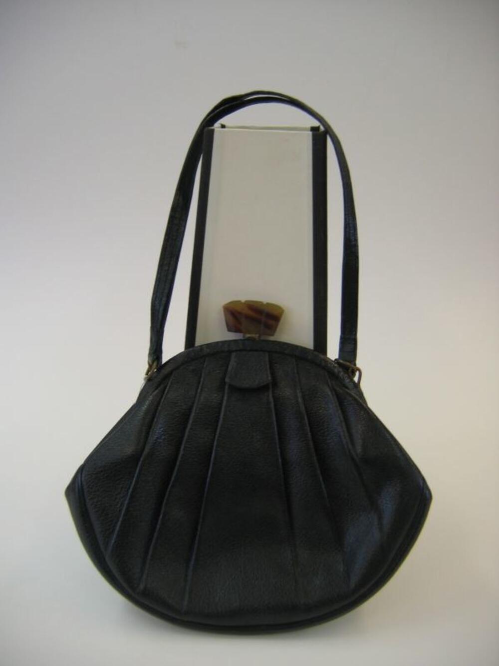 Handtas in zwart leer