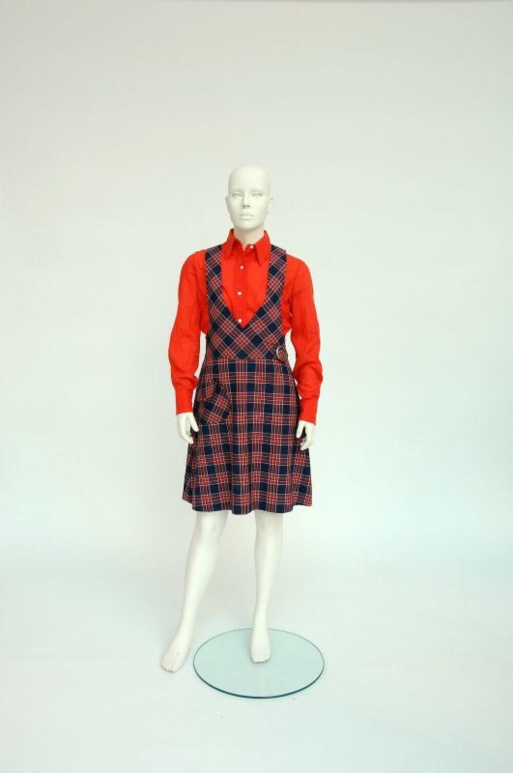 Overhemdblouse in rode kunststof