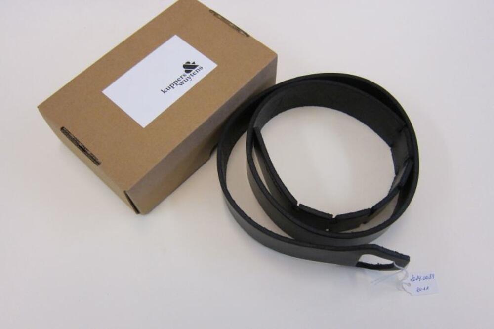 Riem 'Jeff' in zwart leer
