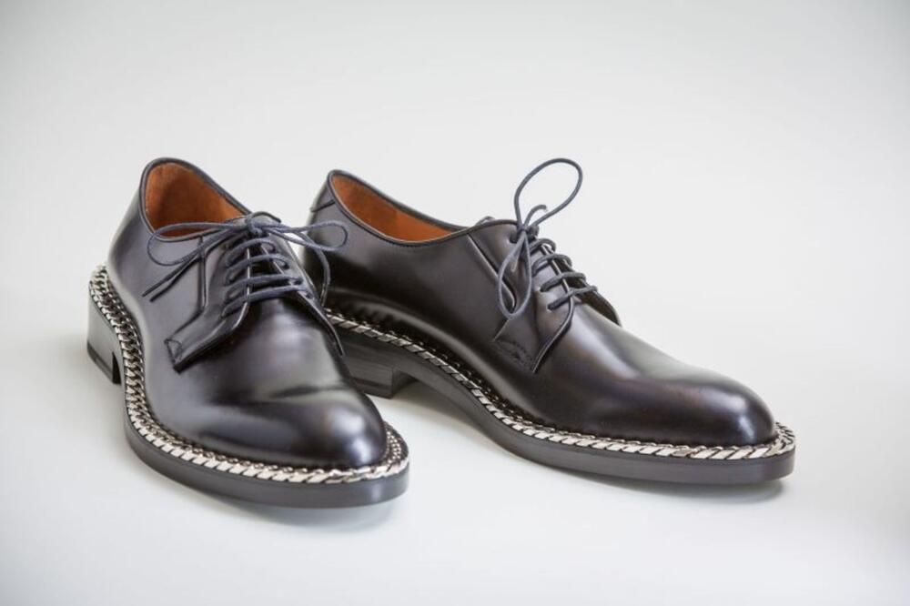 Zwarte derbyschoenen met kettingbeslag