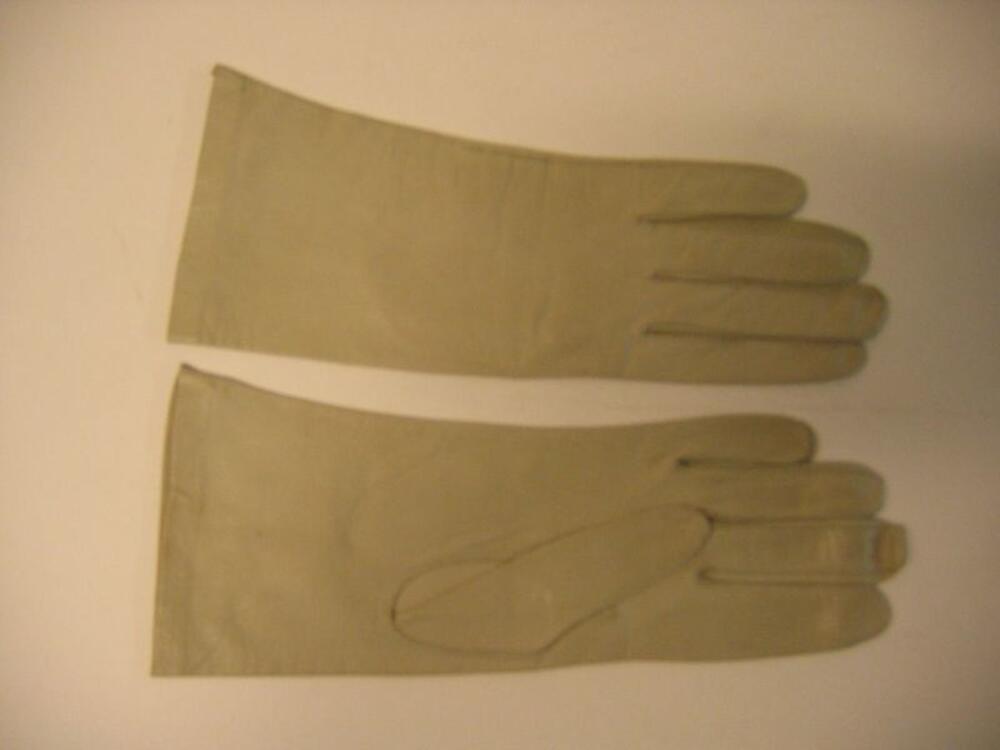 Handschoenen in ecrukleurig leer