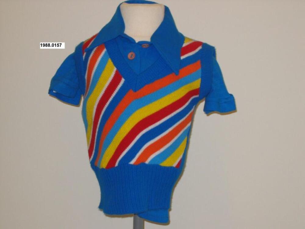 Capriblauw poloshirt met puntkraag
