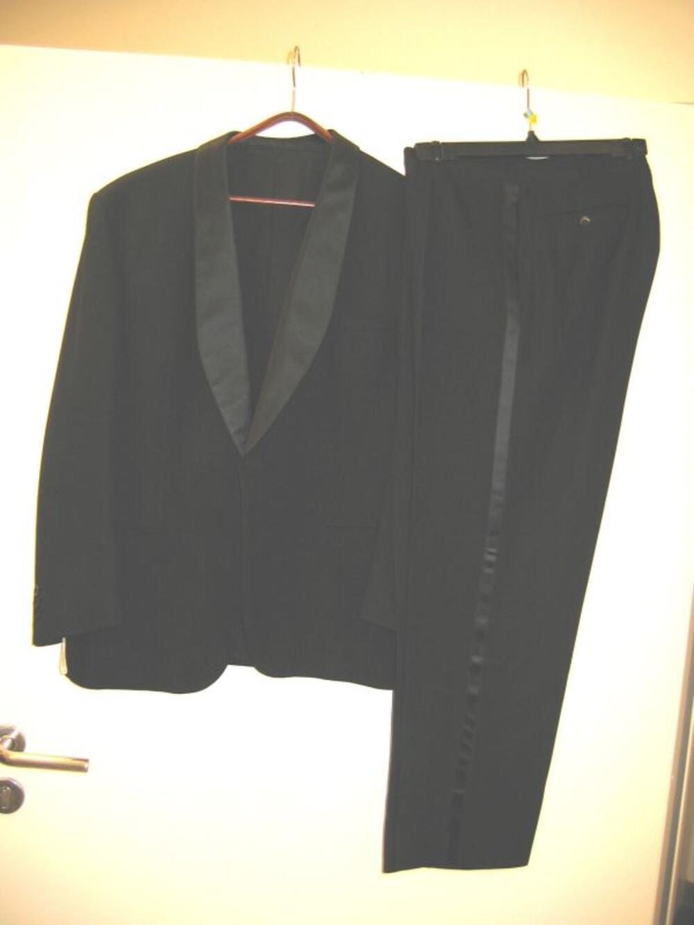 Broek in zwarte wol