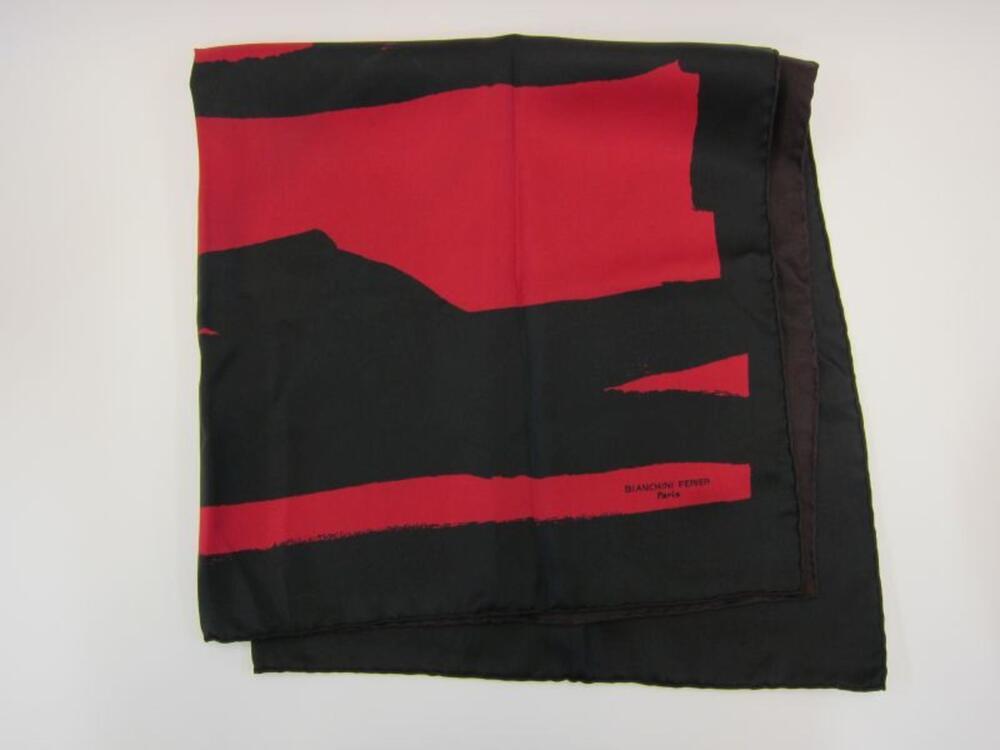 Foulard uit rode en zwarte zijde