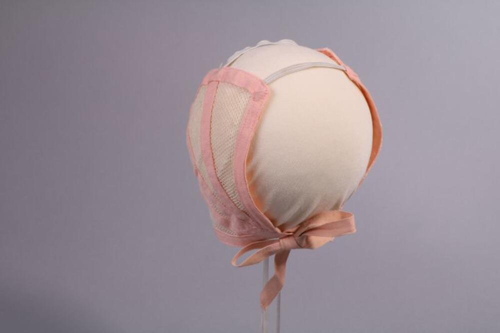 Oorplatmaker met roze afboording