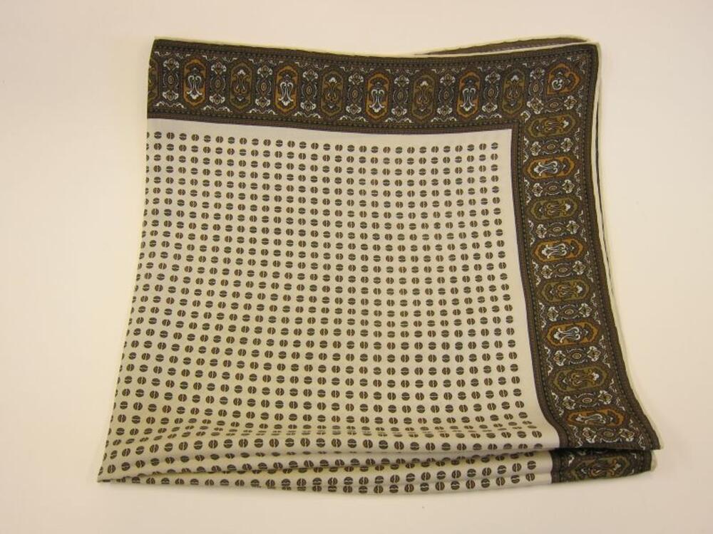 Foulard in ecru en groene zijde