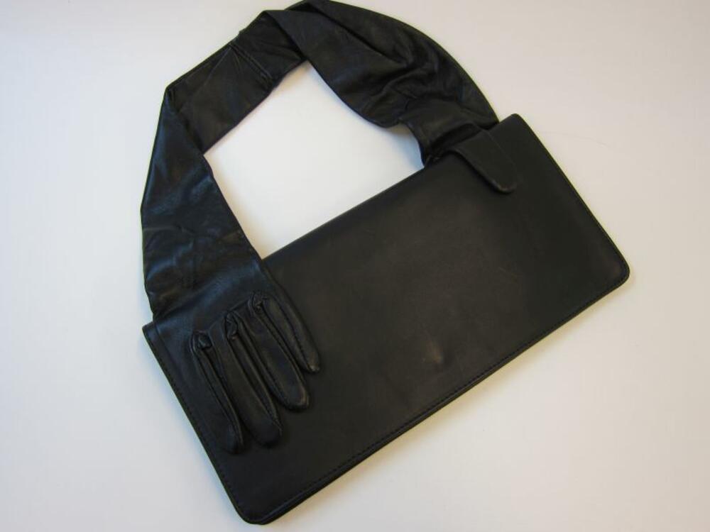 Handschoenhandtas in zwart leer