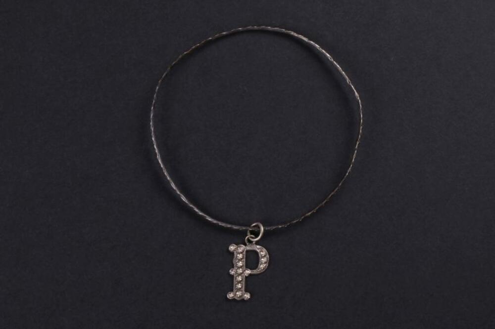 Armband in zilver met letter P