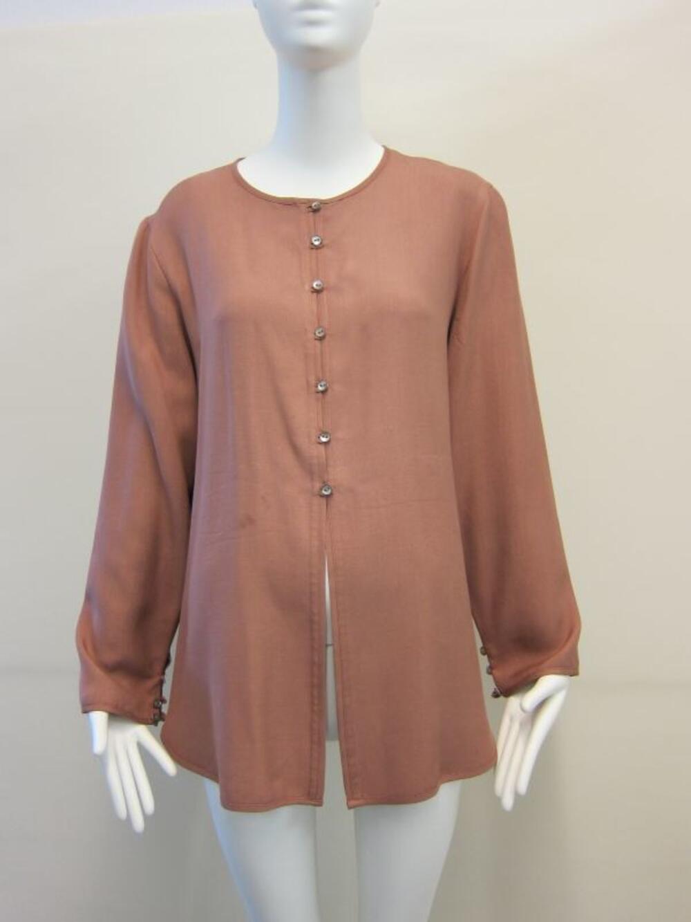 Doorknoop blouse in het oudroze met lange mouwen