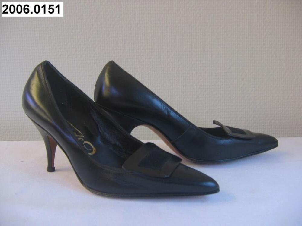 Schoen in zwart leer