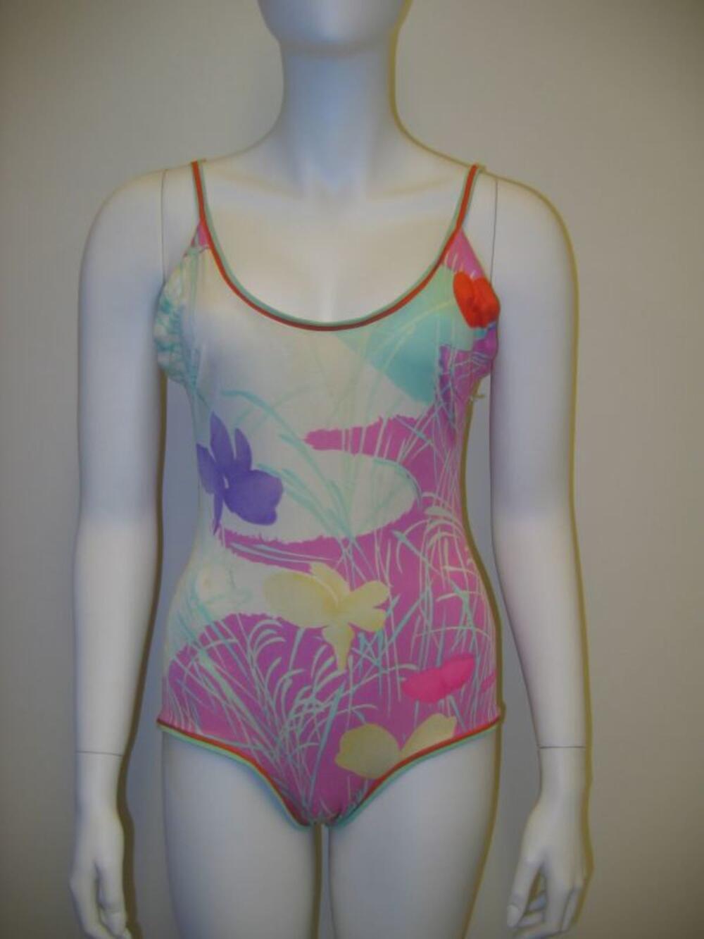 Badpak in stretchstof met bloemenmotief