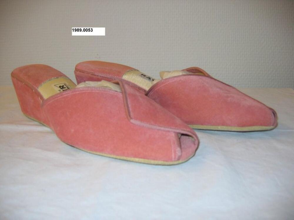 Pantoffels in roze fluweel