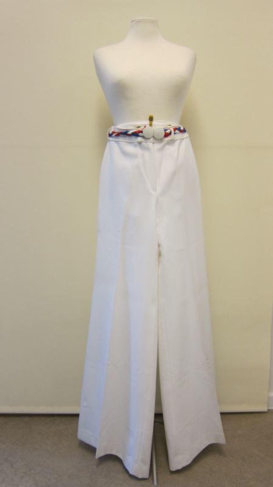Broek in witte polyester met olifantenpijpen