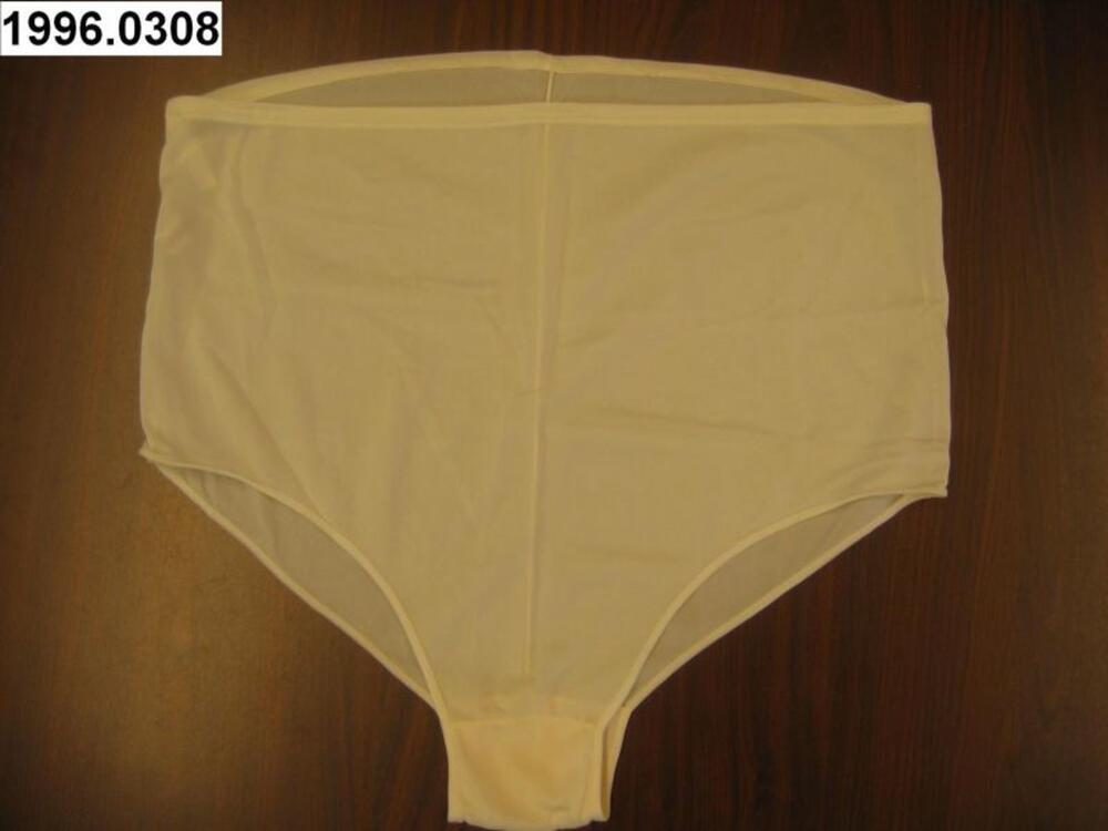 Onderbroek in wit nylon