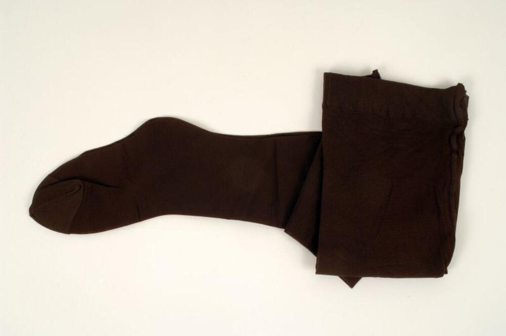 Panty in donkerbruine kunstvezel