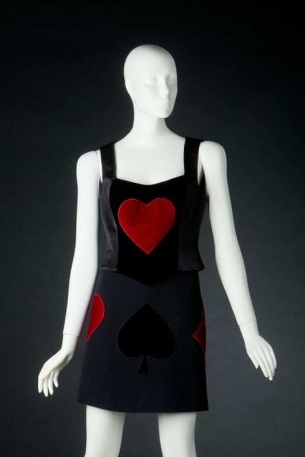 'Queen of Hearts'-ensemble bestaande uit top en rok