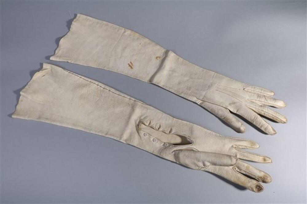 Lange handschoenen in ecru leer