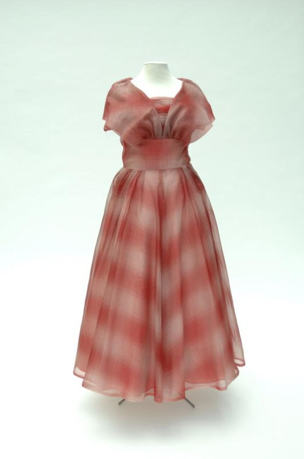 Jurk in rood witte geruite nylon