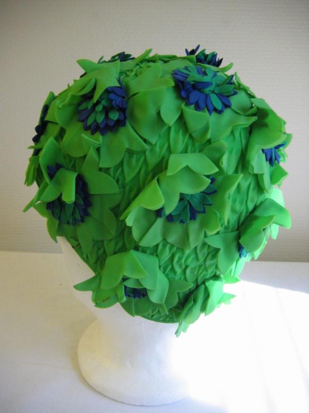 Badmuts in groene en blauwe rubber