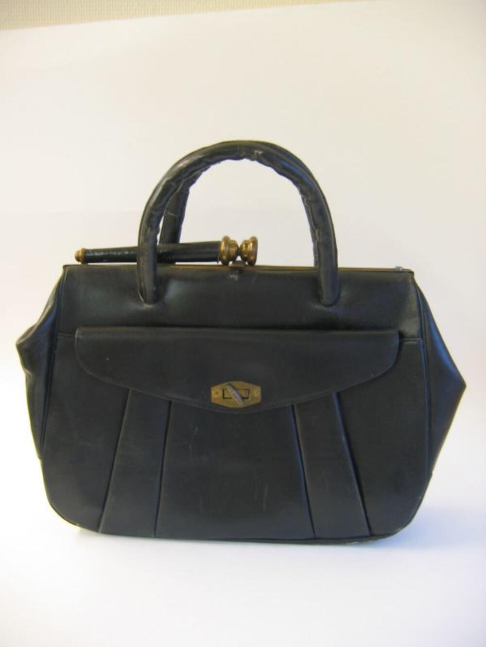 Handtas in zwart leer