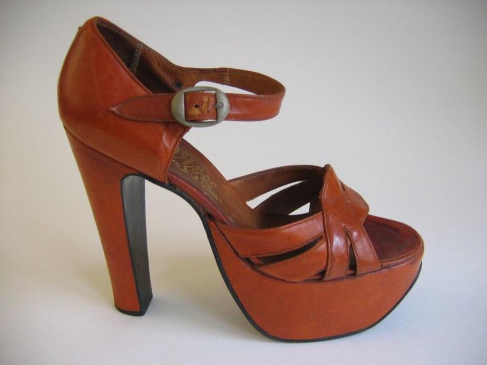 Schoenen in roestbruin leer