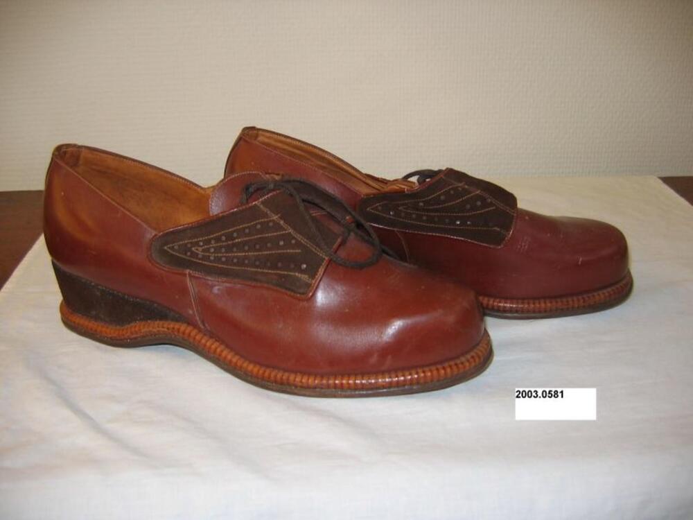 Schoenen in bruin leer met bruine suède afwerking