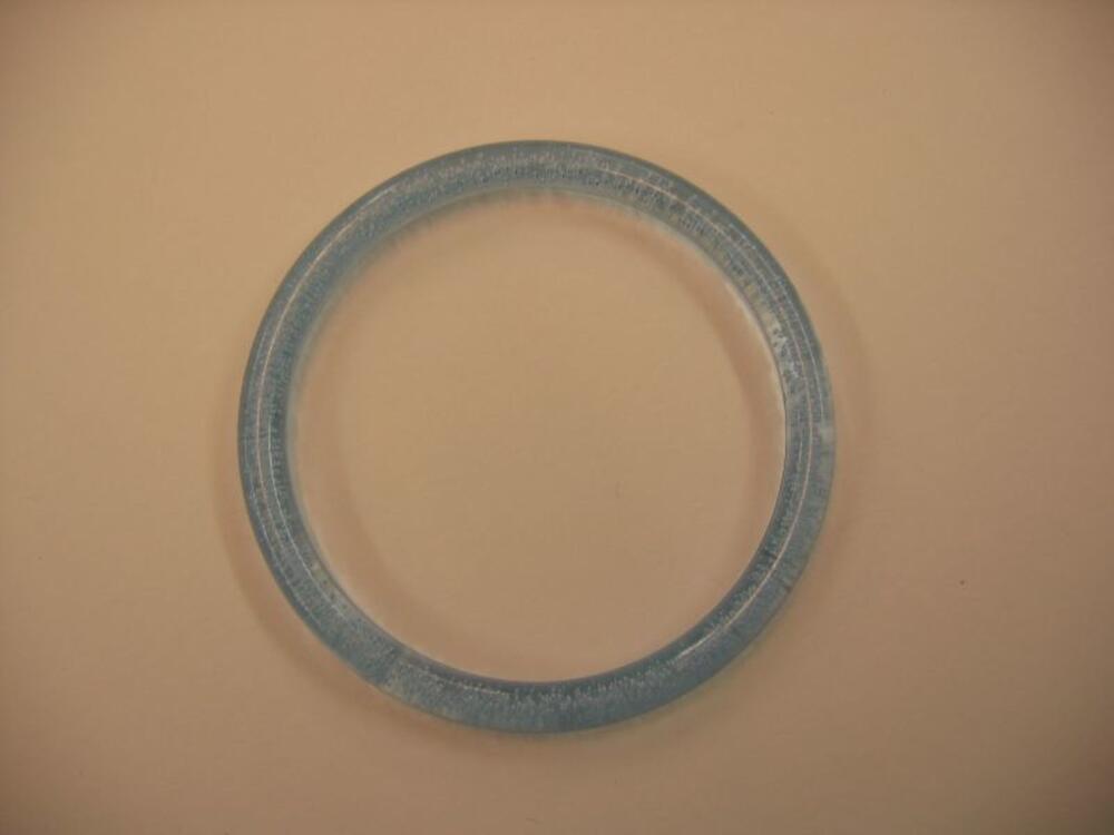 Armband in effen, doorschijnend, lichtblauw plastic