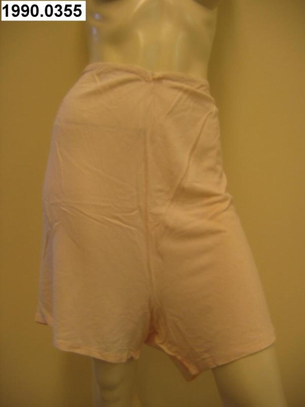 Onderbroek in roze tricot