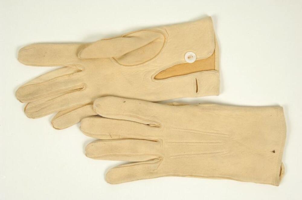 Handschoenen in ecru zeemleer