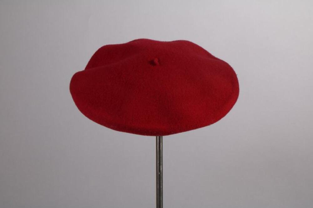 Baret in rode vilt