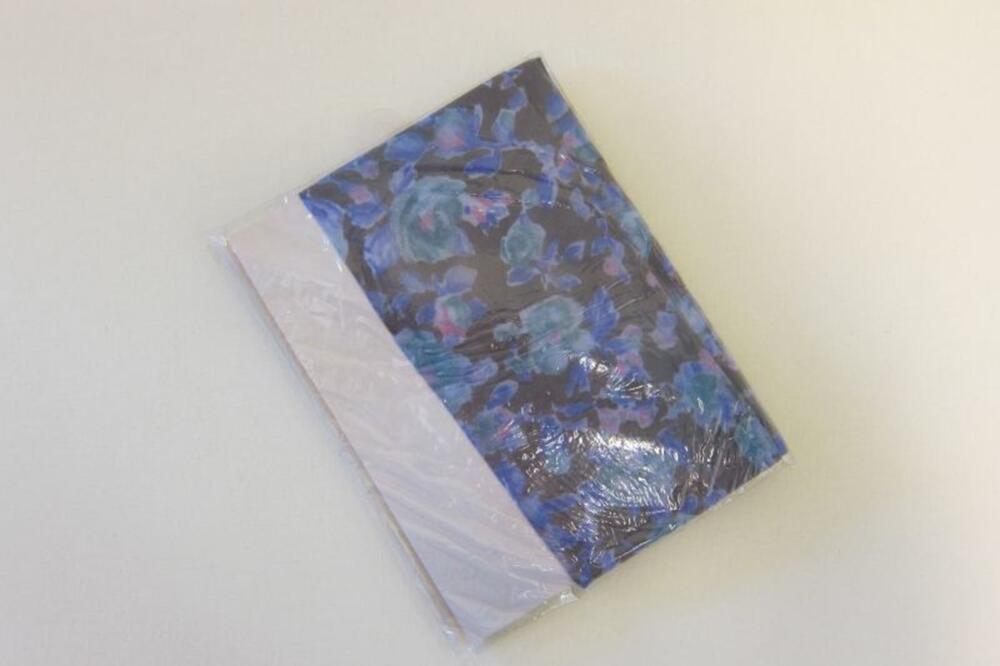 Panty in nylon tricot met bloemenmotief