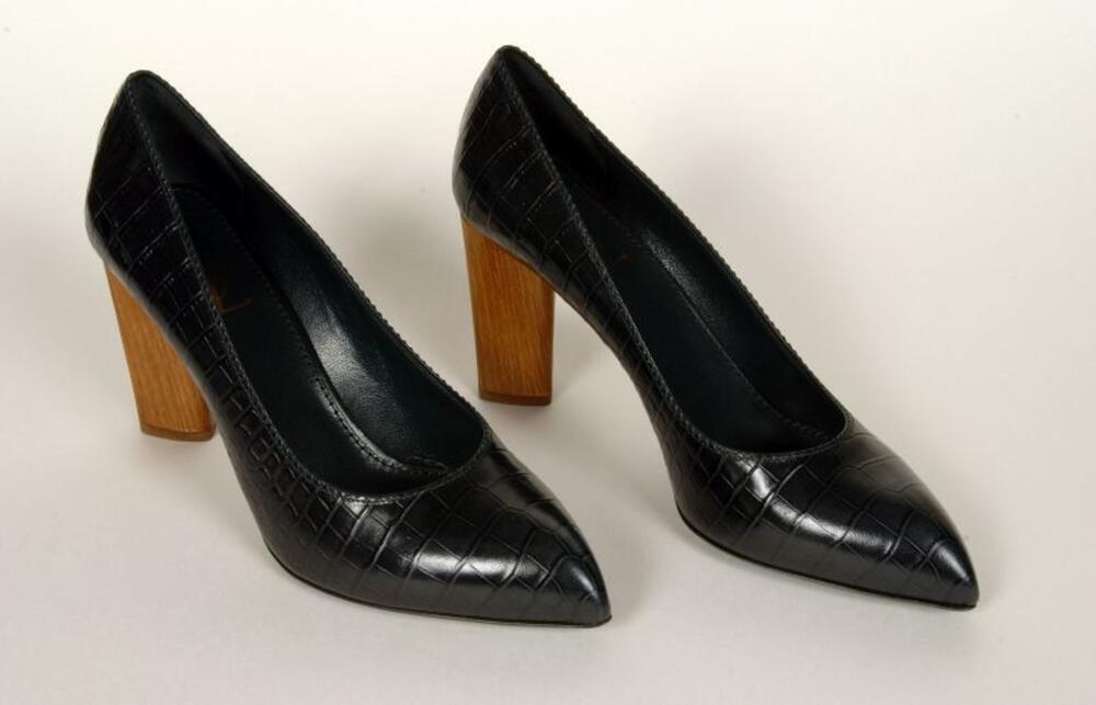 Schoenen met houten hak in donkergroen leer met crocoprint