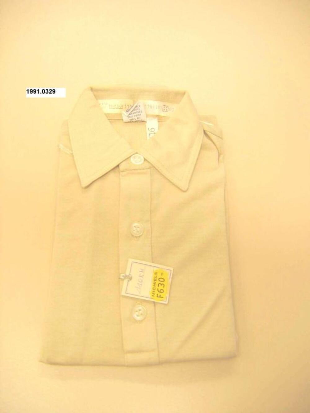 Poloshirt in beige tricot met korte mouwen