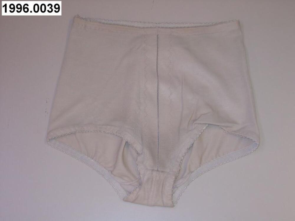 Pantybroek in huidskleurige polyamide